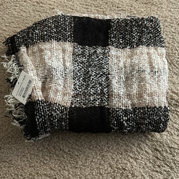 Scarf bundle - Picture 3 of 9